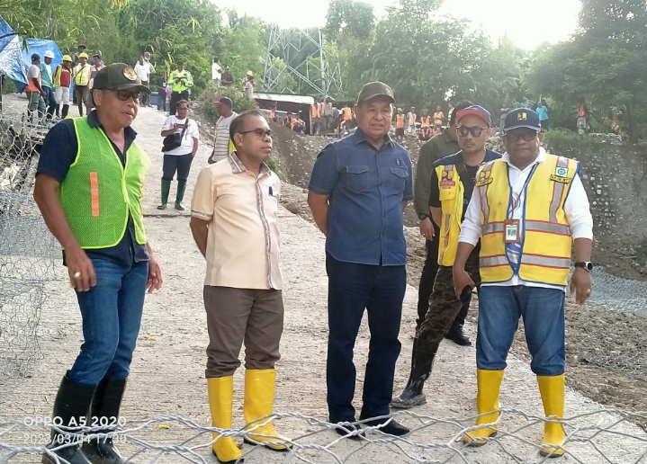 Wakil Gubernur NTT Apresiasi Pembangunan Jalur Alternatif di Lokasi Longsor Takari