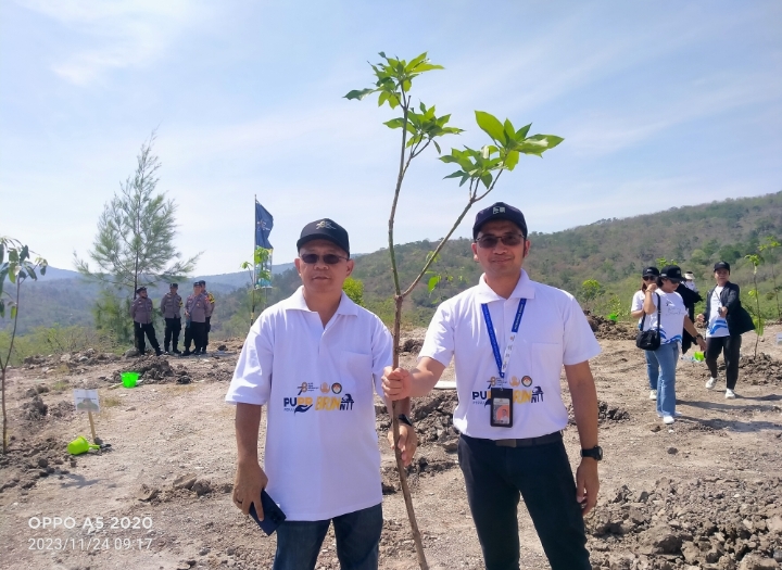 Meriahkan Hari Bakti PUPR Tahun 2023, Insan PUPR Lintas Balai di NTT Menanam Pohon di Bendungan Manikin