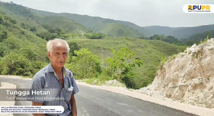 Masyarakat Sumba Timur Apresiasi Pembangunan Jalan Daerah Matakapidu -Lukukamaru