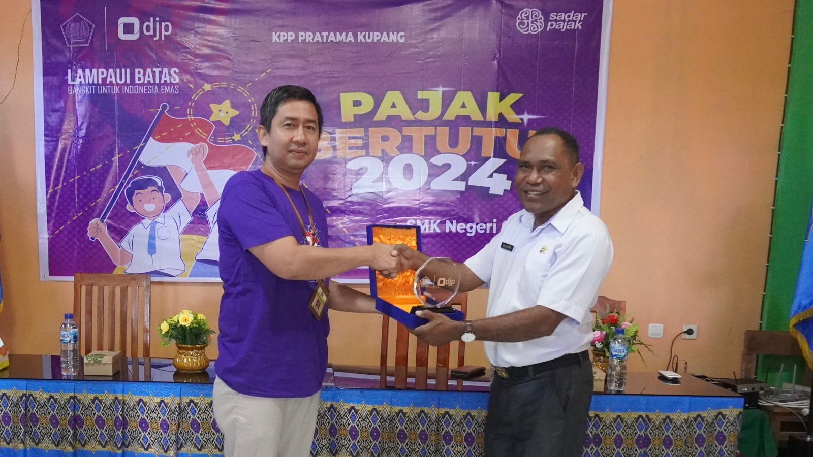 KPP Kupang Gelar Pajak Bertutur di SMK Negeri Enam Kupang